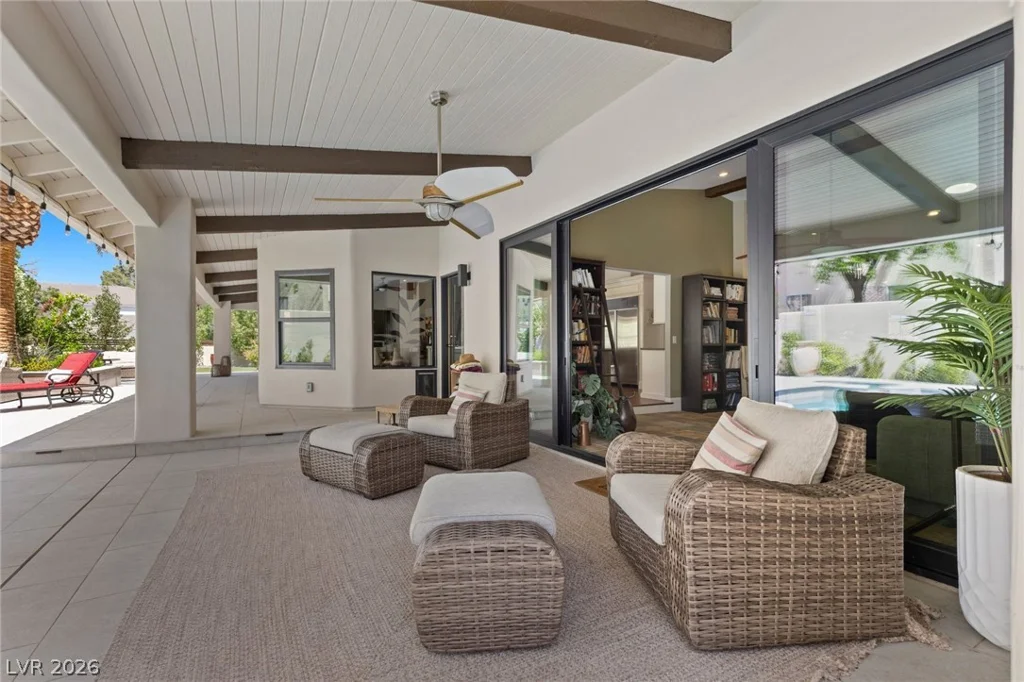 2222 Versailles, Henderson, NV 89074