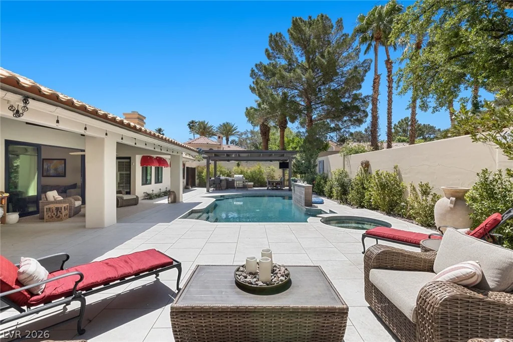 2222 Versailles, Henderson, NV 89074