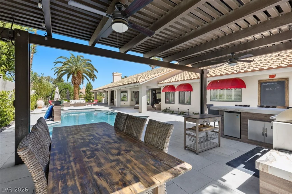 2222 Versailles, Henderson, NV 89074
