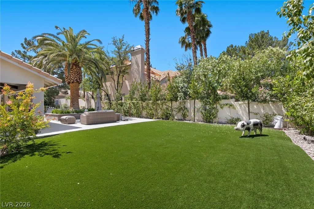 2222 Versailles, Henderson, NV 89074