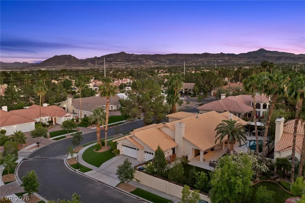 2222 Versailles, Henderson, NV 89074
