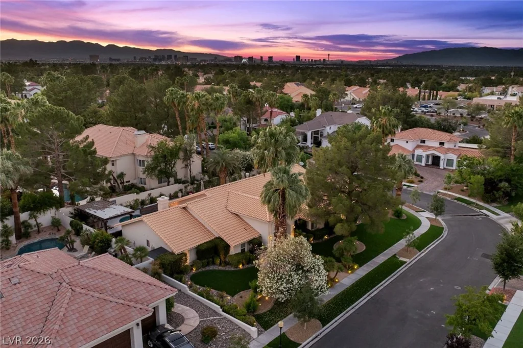 2222 Versailles, Henderson, NV 89074