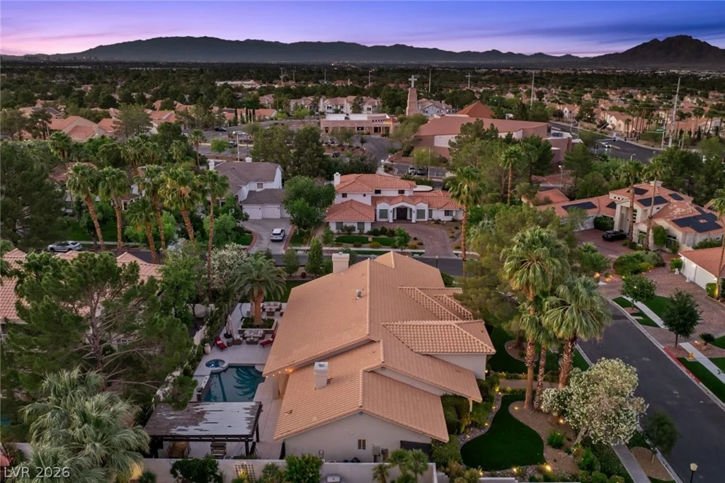 2222 Versailles, Henderson, NV 89074