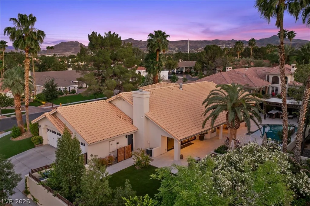 2222 Versailles, Henderson, NV 89074