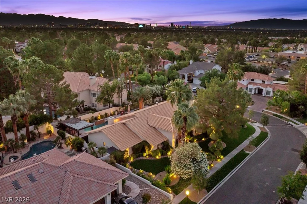 2222 Versailles, Henderson, NV 89074