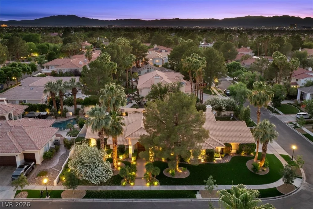 2222 Versailles, Henderson, NV 89074