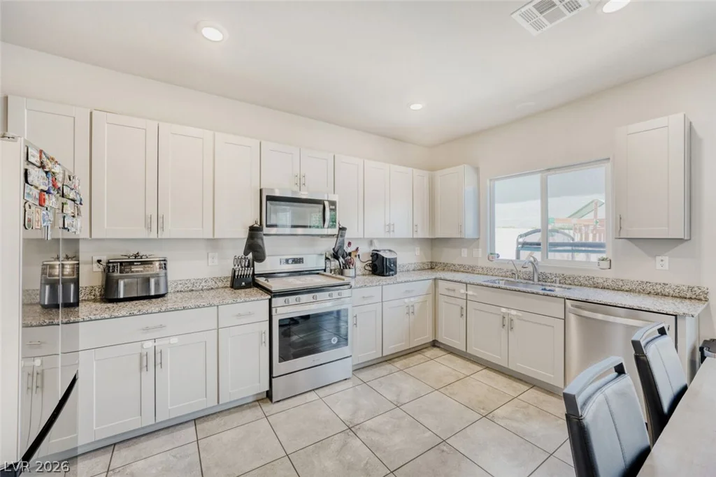 7236 Glimmer Point, North Las Vegas, NV 89084