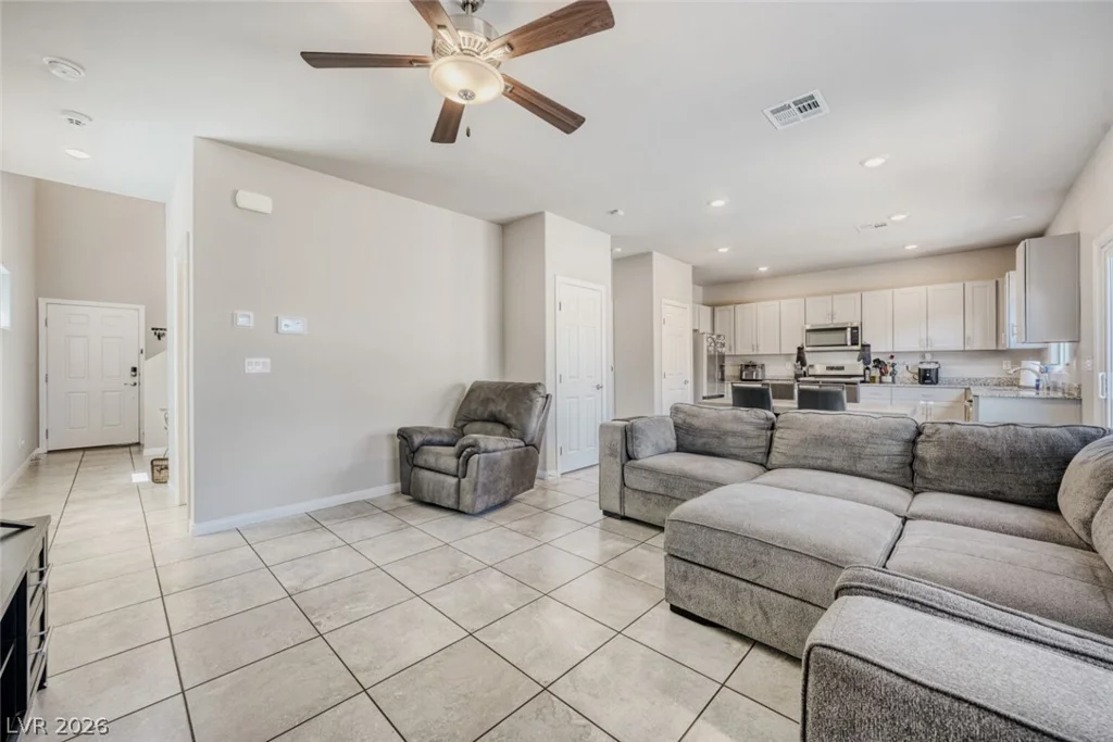 7236 Glimmer Point, North Las Vegas, NV 89084