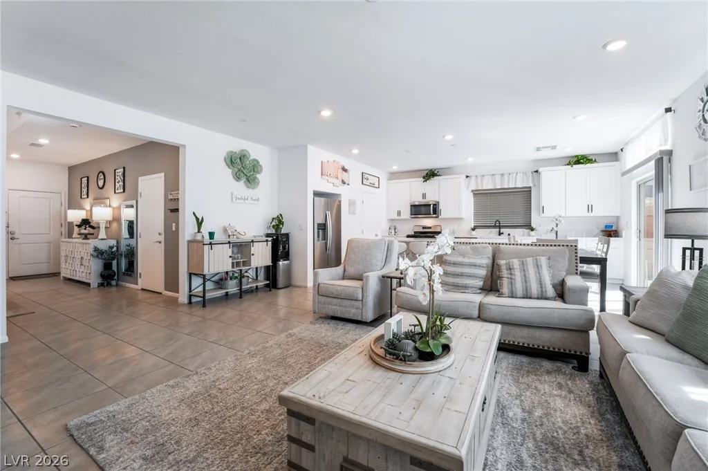 10395 Joaquin Fire, Las Vegas, NV 89141