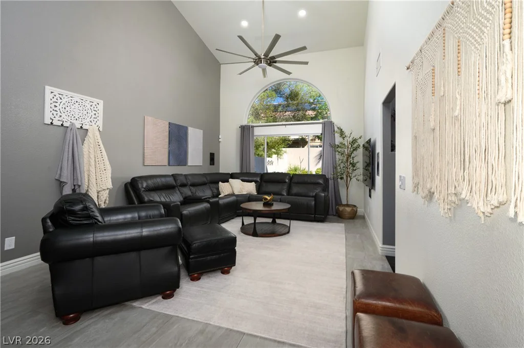 10228 Amber Hue, Las Vegas, NV 89144