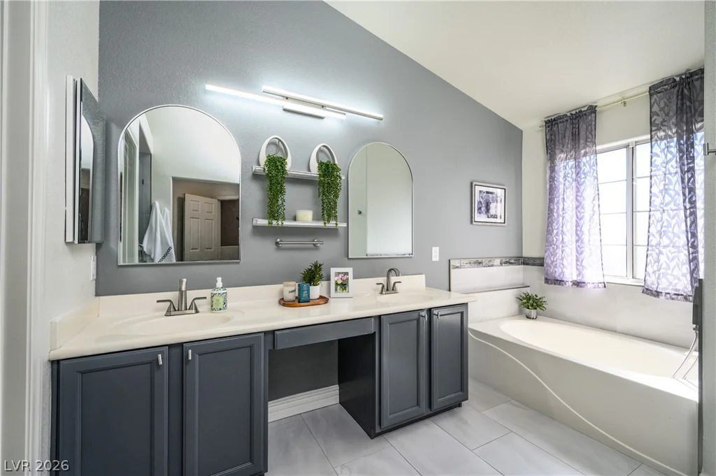 10228 Amber Hue, Las Vegas, NV 89144