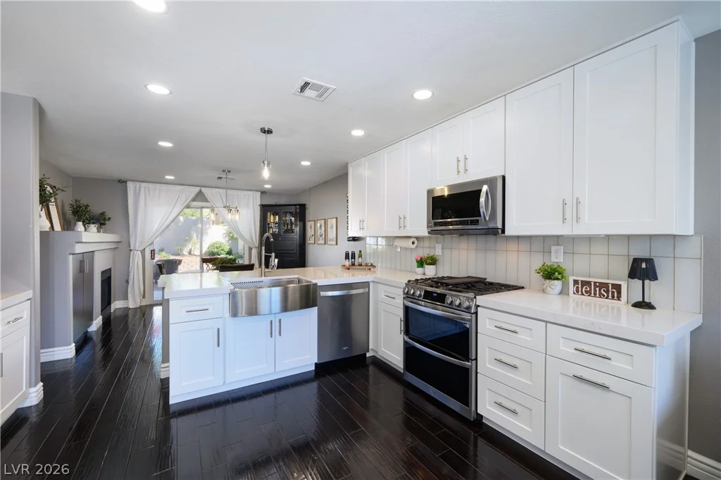 10228 Amber Hue, Las Vegas, NV 89144