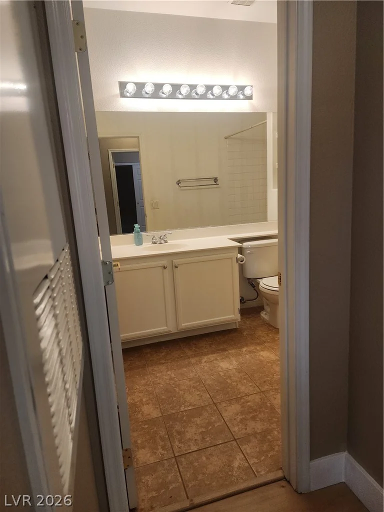 3812 Ormond Beach, Las Vegas, NV 89129