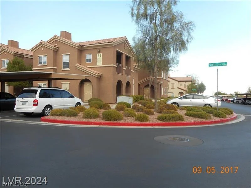 3812 Ormond Beach, Las Vegas, NV 89129