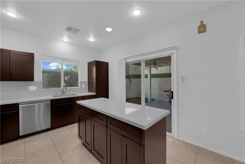 2747 Canarsy, Henderson, NV 89052