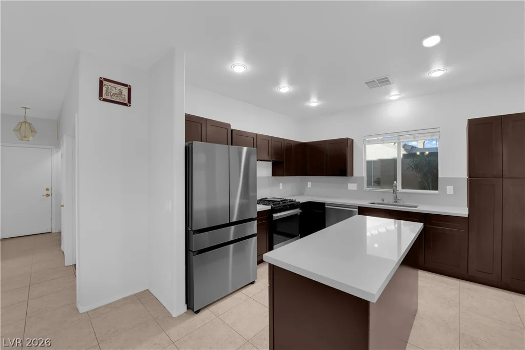 2747 Canarsy, Henderson, NV 89052