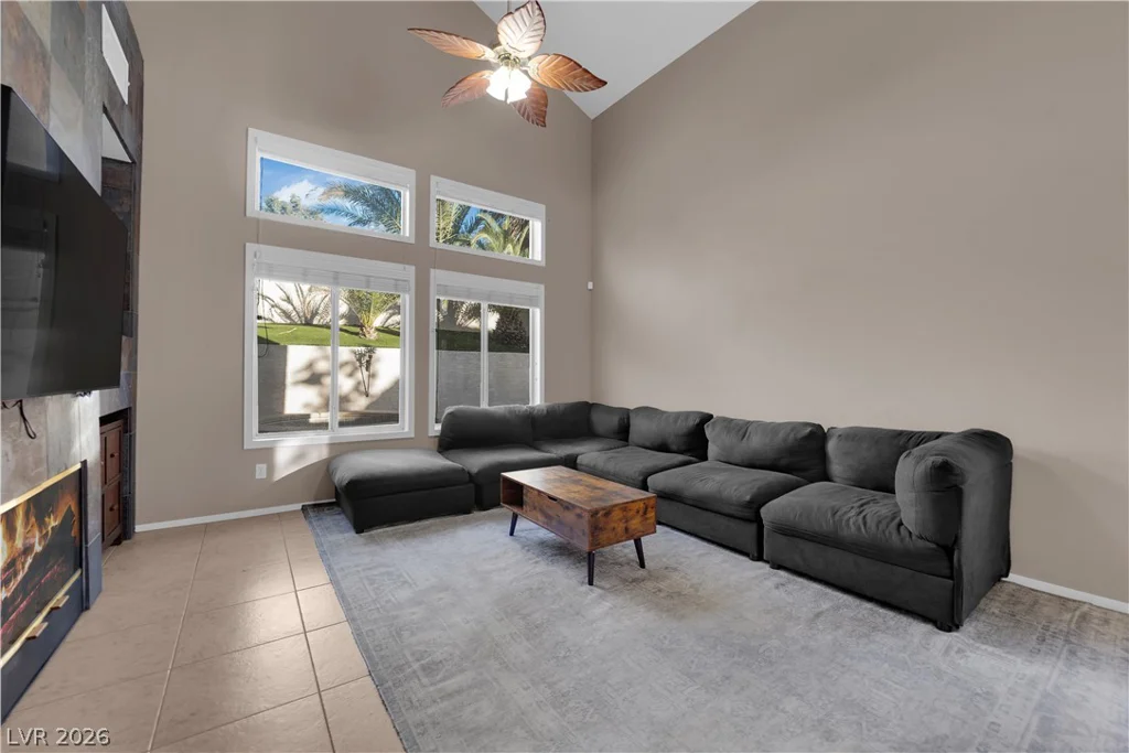 2747 Canarsy, Henderson, NV 89052