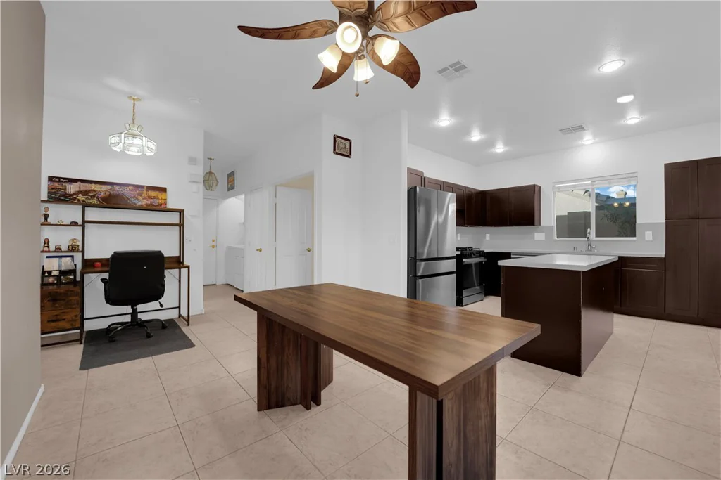 2747 Canarsy, Henderson, NV 89052
