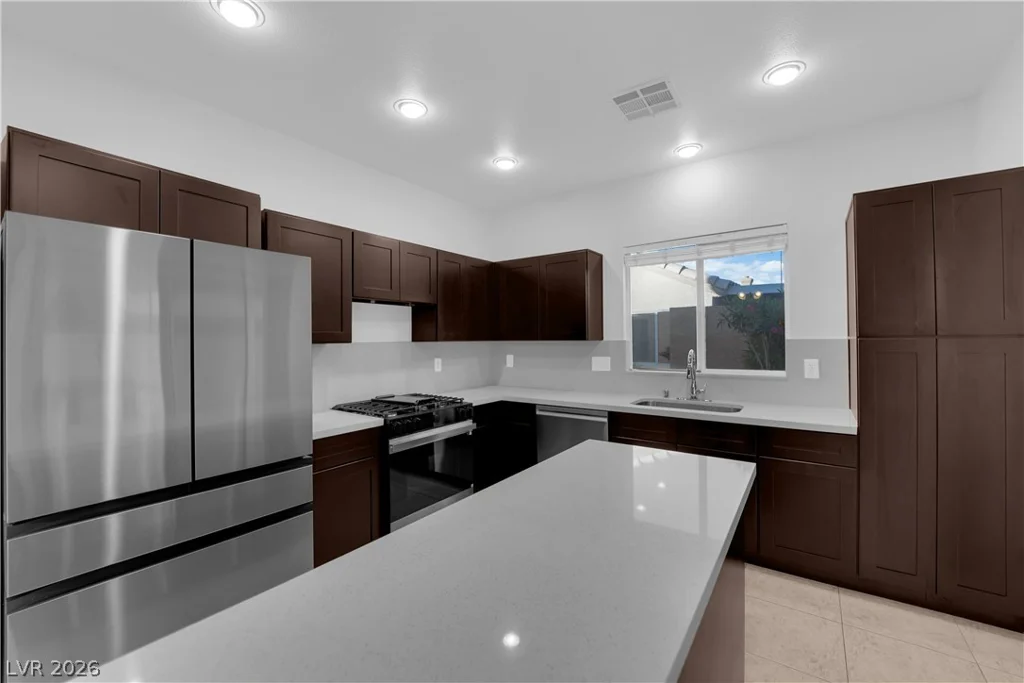 2747 Canarsy, Henderson, NV 89052