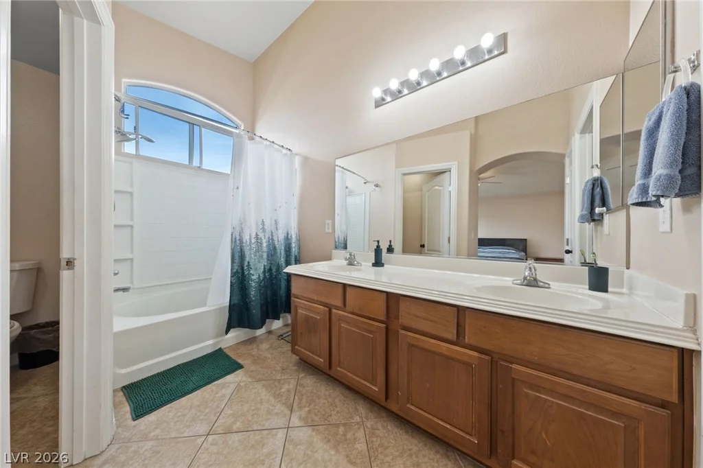 9068 Bushy Tail, Las Vegas, NV 89149