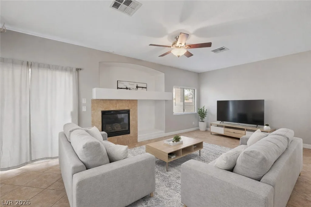 9068 Bushy Tail, Las Vegas, NV 89149