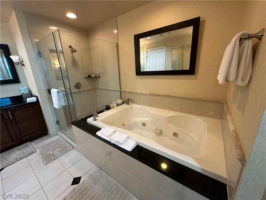 145 Harmon, Las Vegas, NV 89109