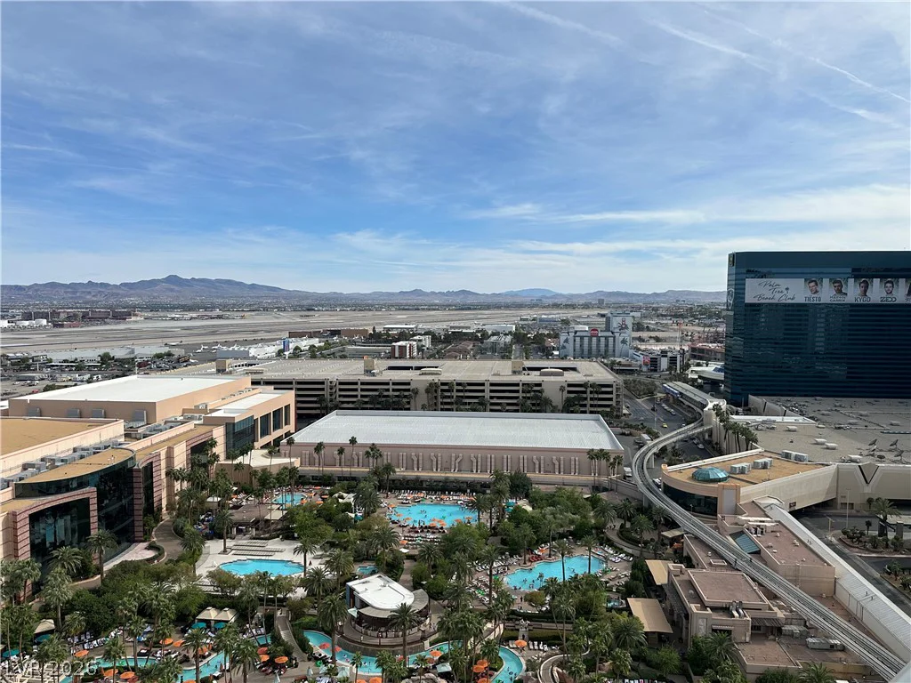 145 Harmon, Las Vegas, NV 89109