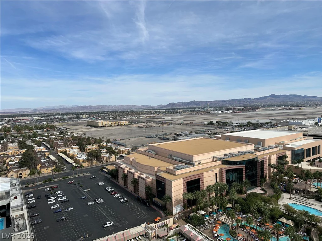145 Harmon, Las Vegas, NV 89109
