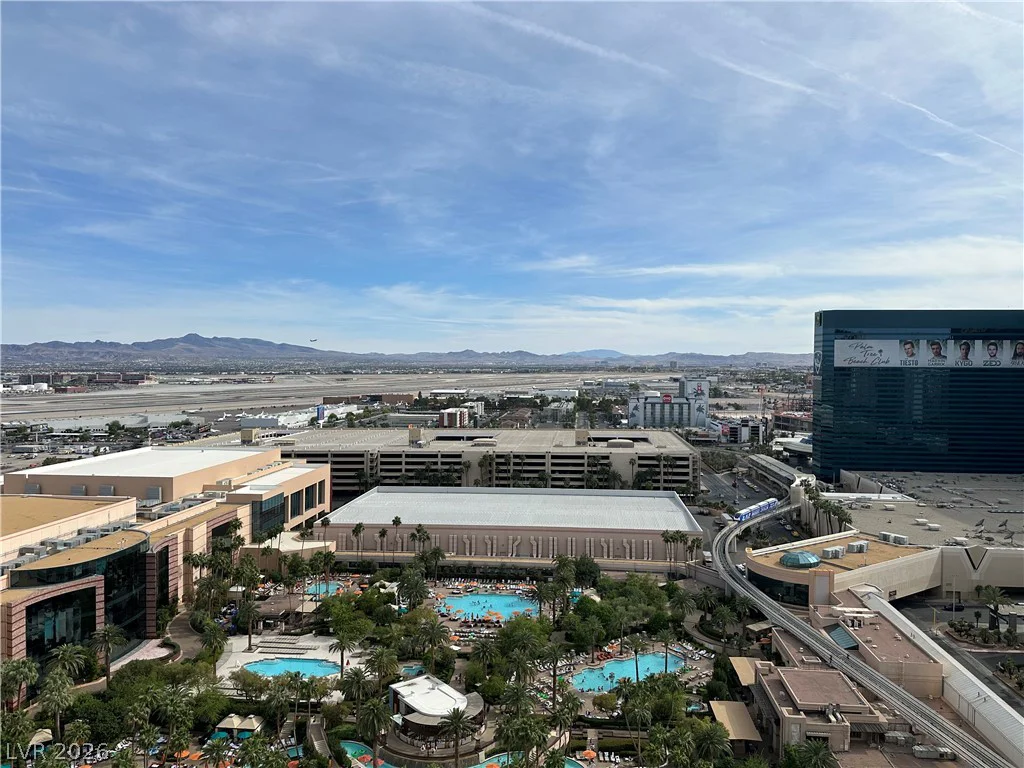 145 Harmon, Las Vegas, NV 89109