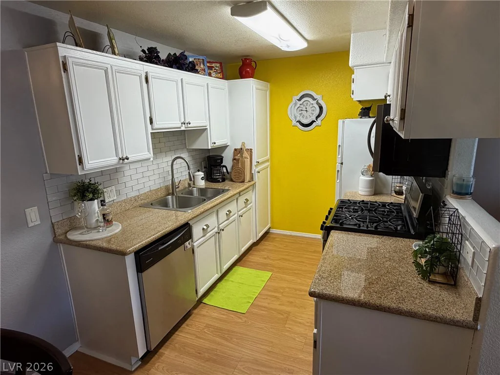 3318 Decatur, Las Vegas, NV 89130
