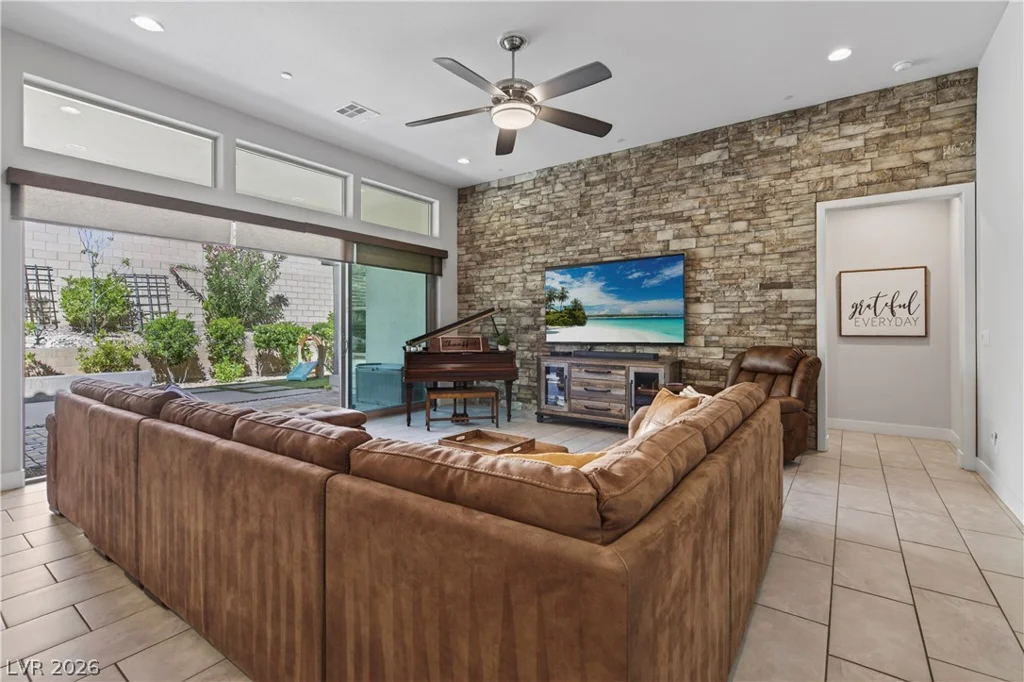 8455 Skye Walk, Las Vegas, NV 89166