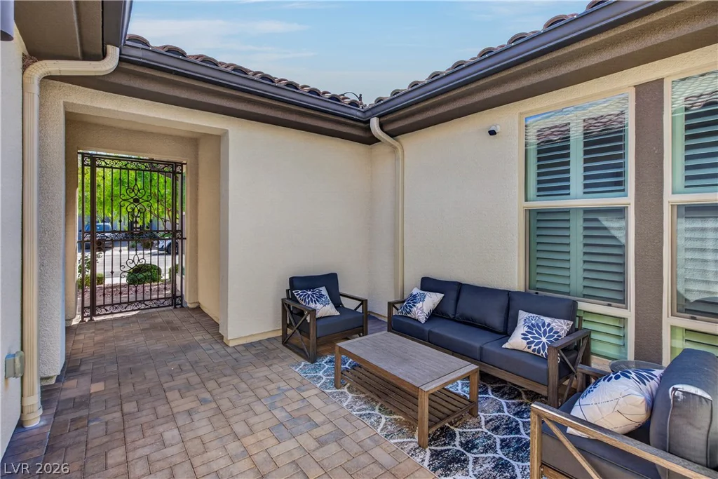 8455 Skye Walk, Las Vegas, NV 89166