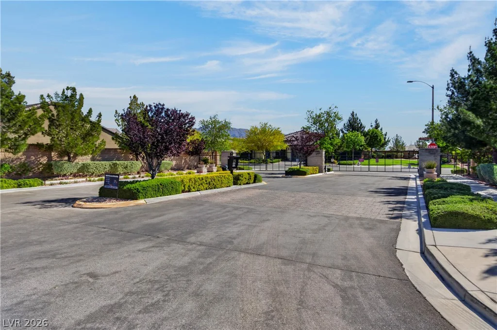 8455 Skye Walk, Las Vegas, NV 89166