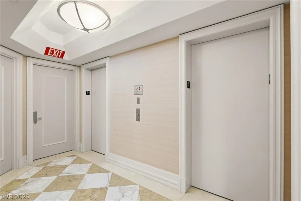 2777 Paradise, Las Vegas, NV 89109