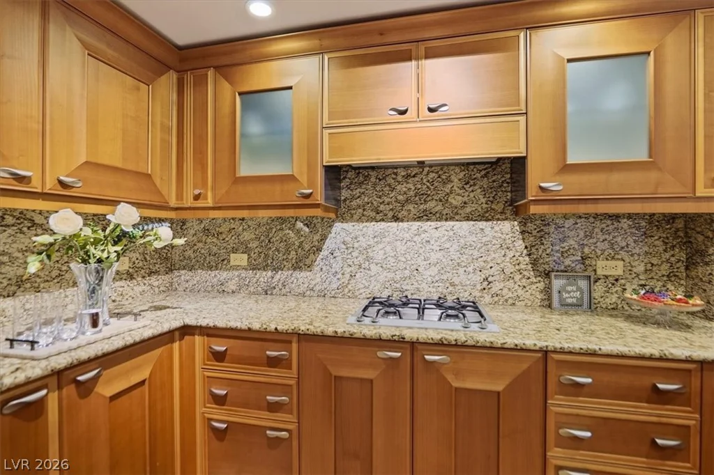2777 Paradise, Las Vegas, NV 89109