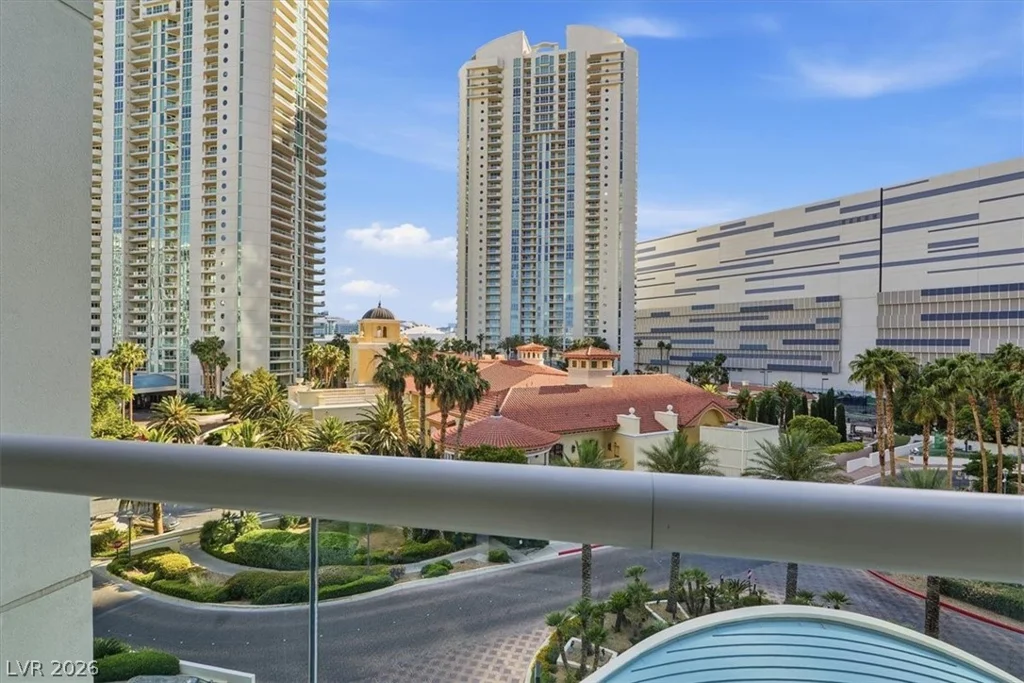 2777 Paradise, Las Vegas, NV 89109