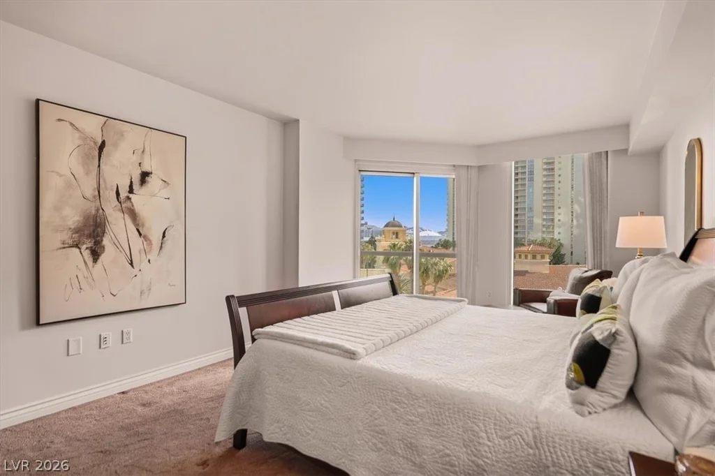 2777 Paradise, Las Vegas, NV 89109