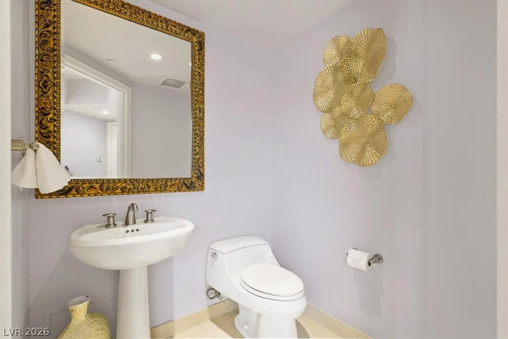 2777 Paradise, Las Vegas, NV 89109