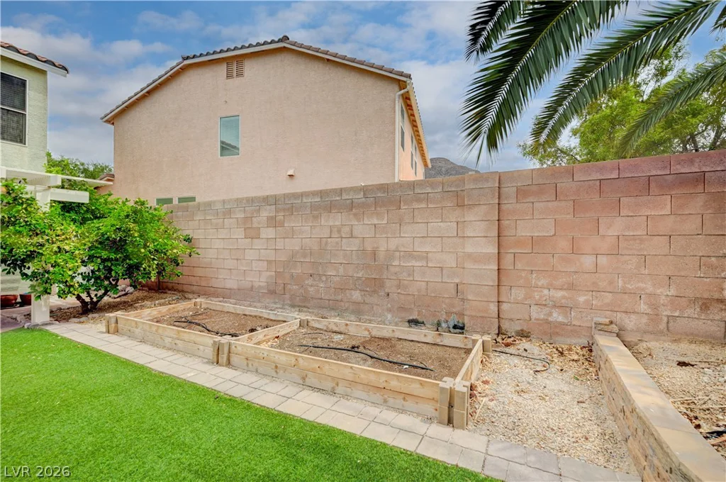 197 Kings Canyon, Henderson, NV 89012