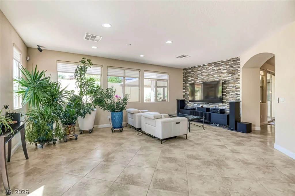 8935 Gagnier, Las Vegas, NV 89113