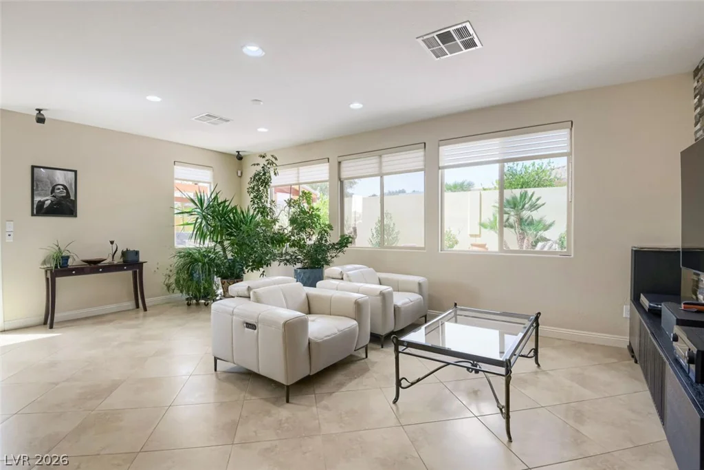 8935 Gagnier, Las Vegas, NV 89113