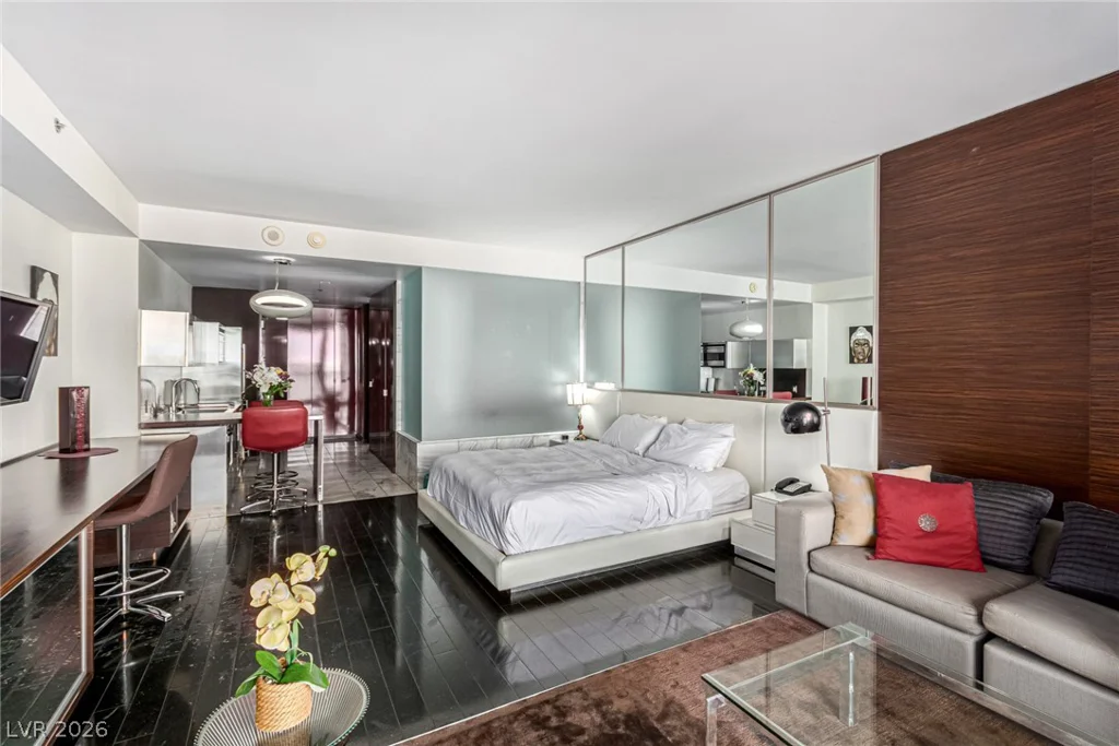 4381 Flamingo, Las Vegas, NV 89103