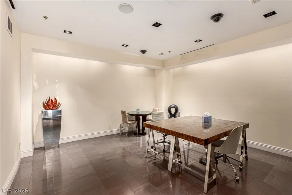 4381 Flamingo, Las Vegas, NV 89103