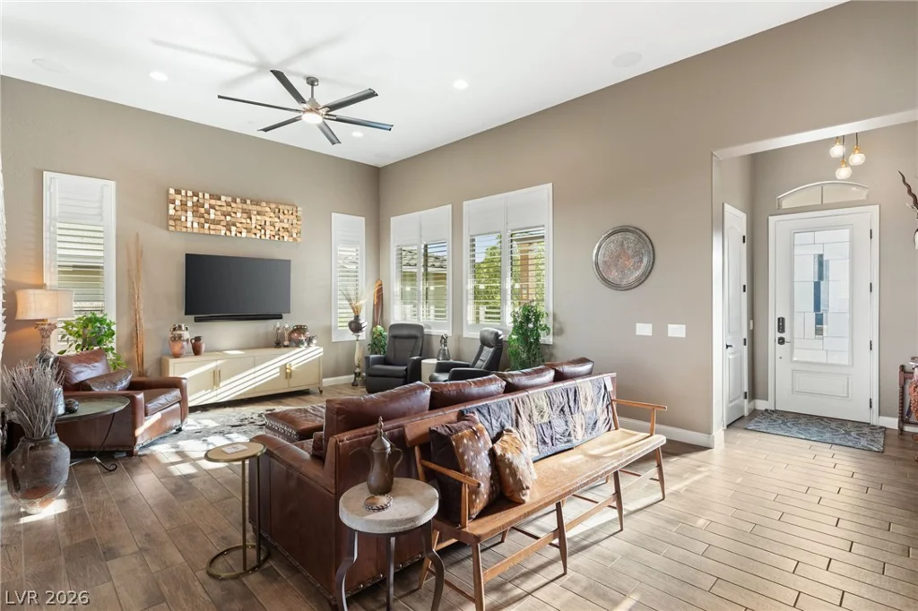 370 Capistrano Vistas, Las Vegas, NV 89138