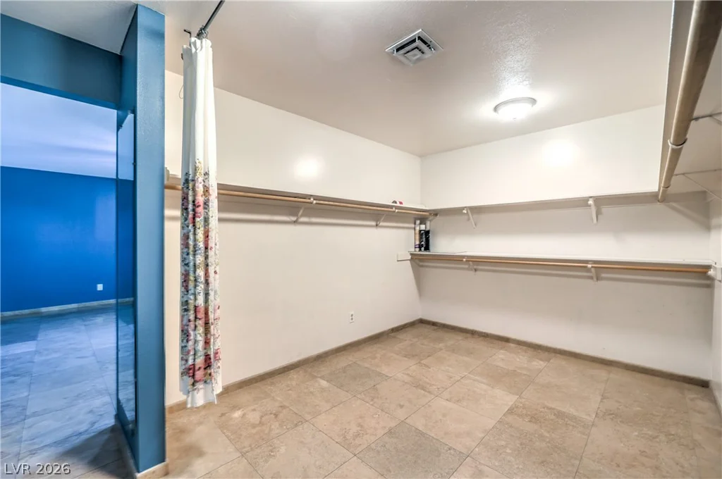 2880 Red Rock, Las Vegas, NV 89146