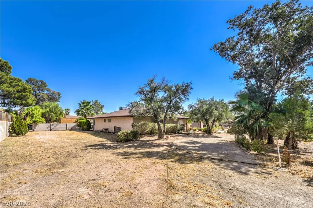 2880 Red Rock, Las Vegas, NV 89146