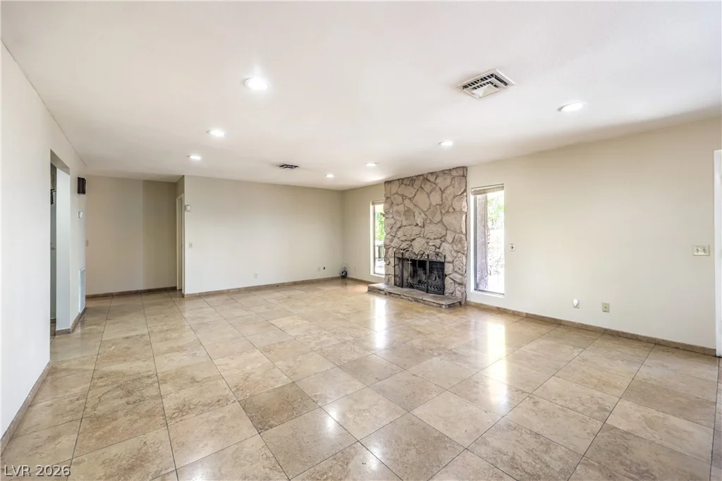 2880 Red Rock, Las Vegas, NV 89146