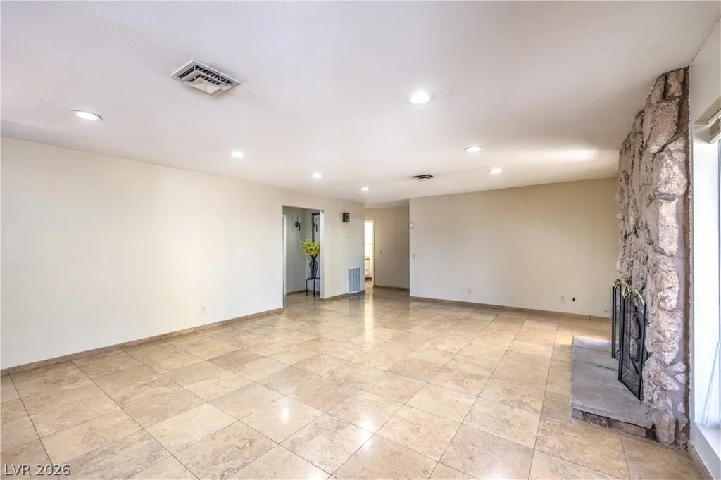 2880 Red Rock, Las Vegas, NV 89146