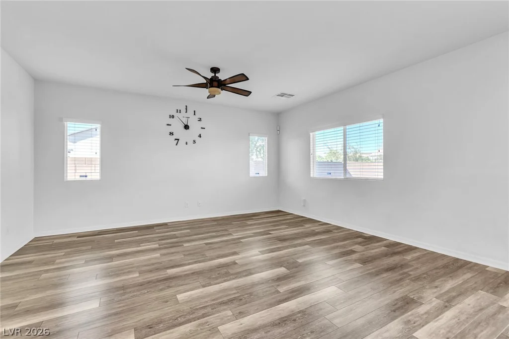 6402 Harline Heights, Las Vegas, NV 89113