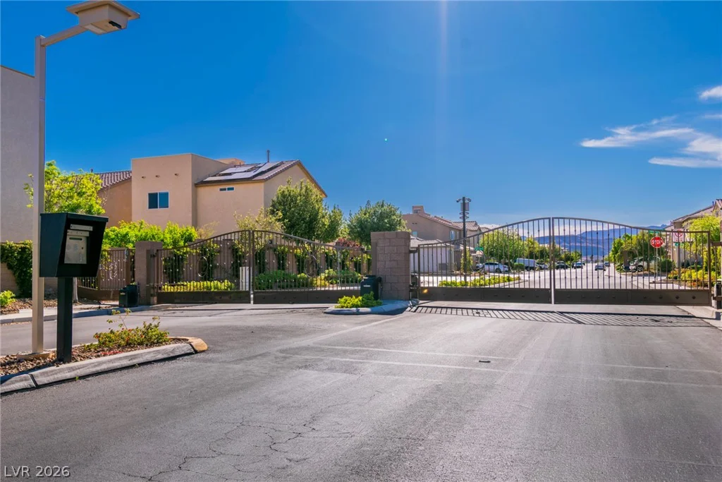 6402 Harline Heights, Las Vegas, NV 89113